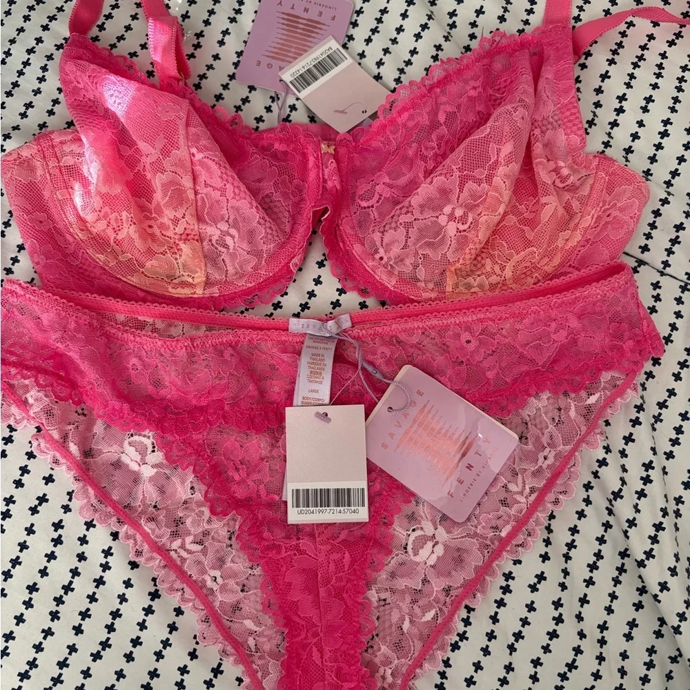 Lace Pink Intimate Set - Picture 1 of 3